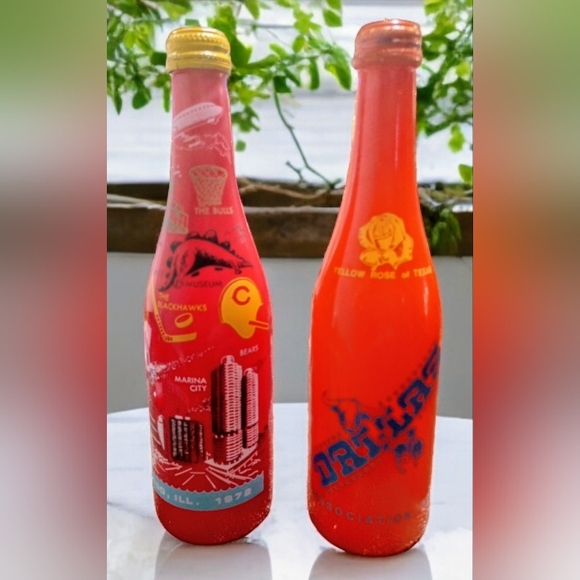 Set of 8 NSDA Convention Commemorative Bottles - Picture 3 of 15